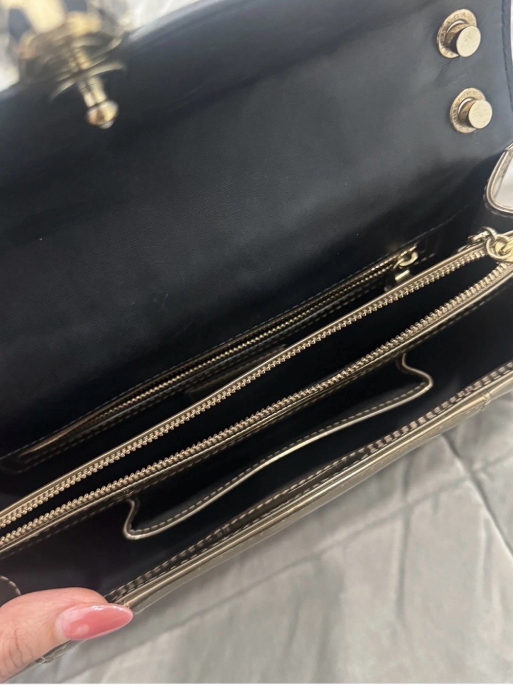 Bvlgari Metallic Gold Shoulder Bag with Serpent Clasp - Picture 7 of 10
